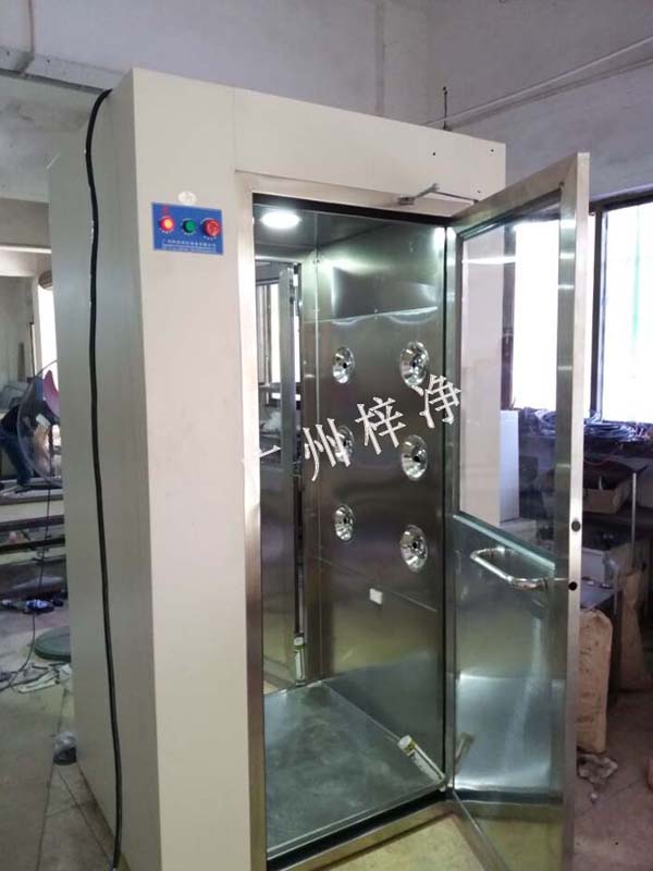 風(fēng)淋門結(jié)構(gòu)特點 風(fēng)淋門結(jié)構(gòu)特點