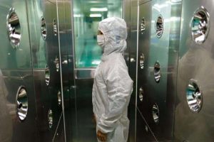 潔凈車間正確使用風(fēng)淋室